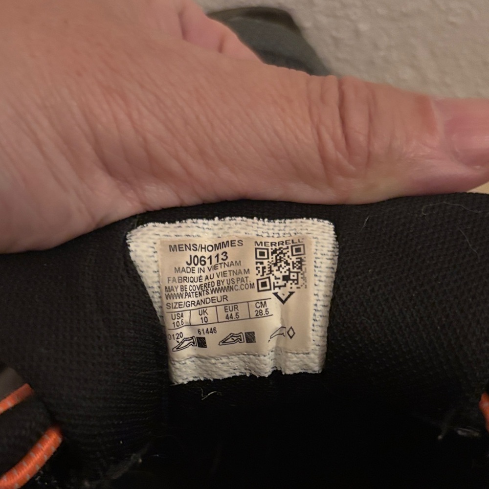 Merrell Men's Black and Orange Athletic Shoes - Picture 10 of 11